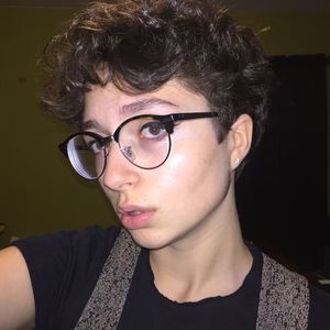 Meet your Posher, Abigail